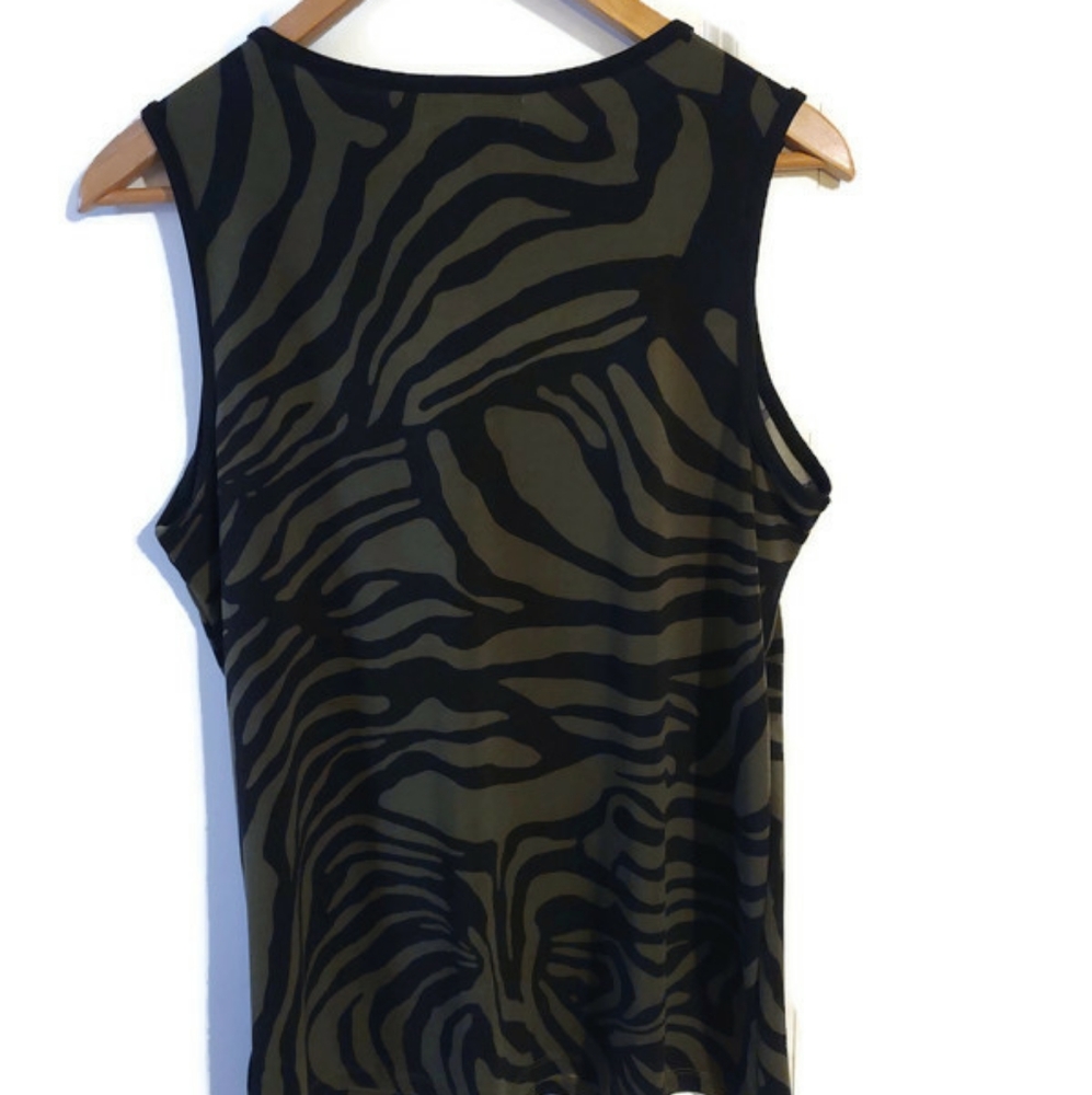 Liz Claiborne sleeveless career top - Picture 5 of 6